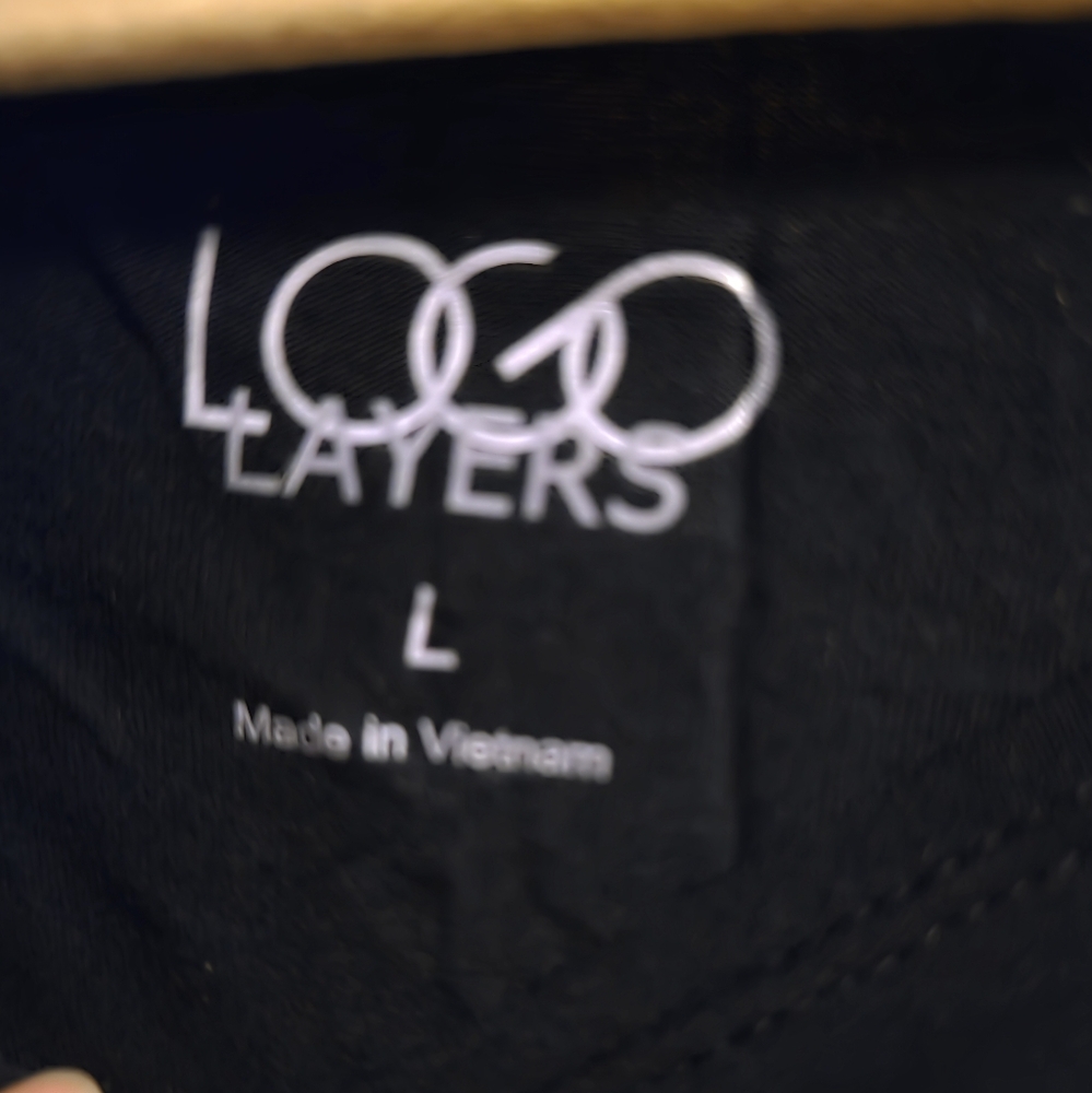 Set of three LOGO Lavish tanks in black, blackberry and purple. - Picture 4 of 6